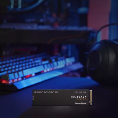 Western Digital Black SN770 M.2 2Tb PCI Express 4.0 NVMe