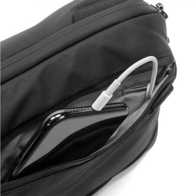 Borsa Peak Design Tech Pouch in Nylon 200D per un'organizzazione facile dei tuoi dispositivi elettronici