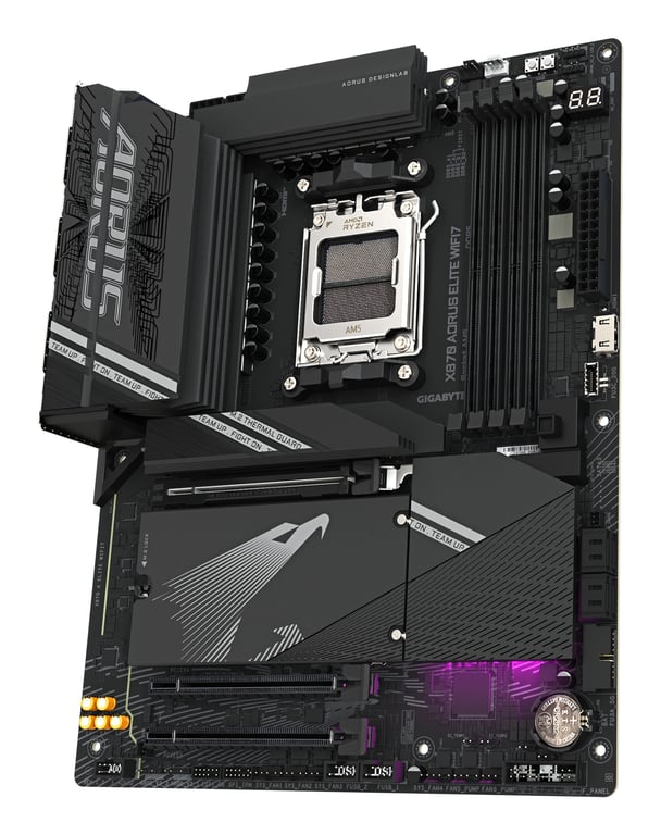Gigabyte X870 AORUS ELITE WIFI7 - vue 2