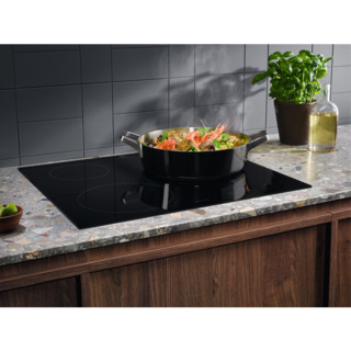 Plaque De Cuisson Induction Electrolux CIB60320CK – 3 Foyers, 6000 Watts, Fonction PowerBoost - vue 9