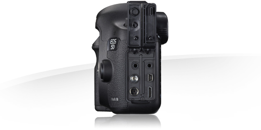 Canon EOS 5D MARK III + EF 24 105mm f/ IS USM - vue 2