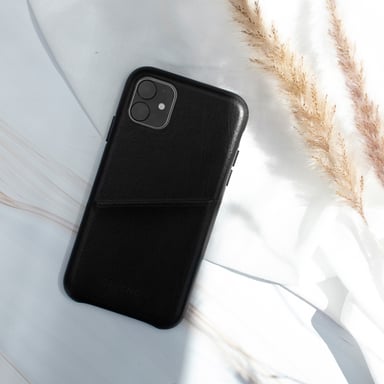 Selencia Coque arrière en cuir végan Vayu pour Apple iPhone 12 (Pro) - Noir