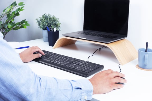 Trust Primo clavier Universel USB QWERTY Espagnole Noir