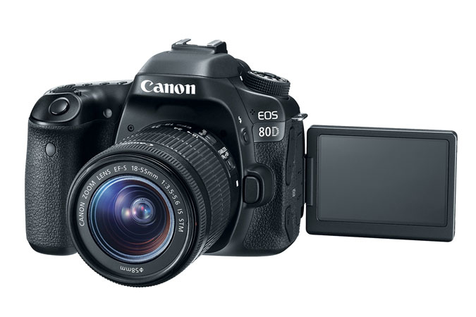 Canon EOS 80D + EF-S 18-55 IS STM Kit d'appareil-photo SLR 24,2 MP CMOS 6000 x 4000 pixels Noir - Neuf