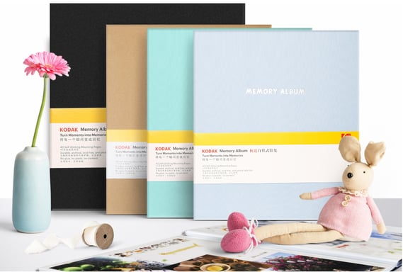 KODAK Memory Book - Album Photo Adhésif, 20 Pages Plastifiées Anti-Décoloration, Couverture Flanelle, Format 23,5x27cm, photos 3R/4R/5R - Vert