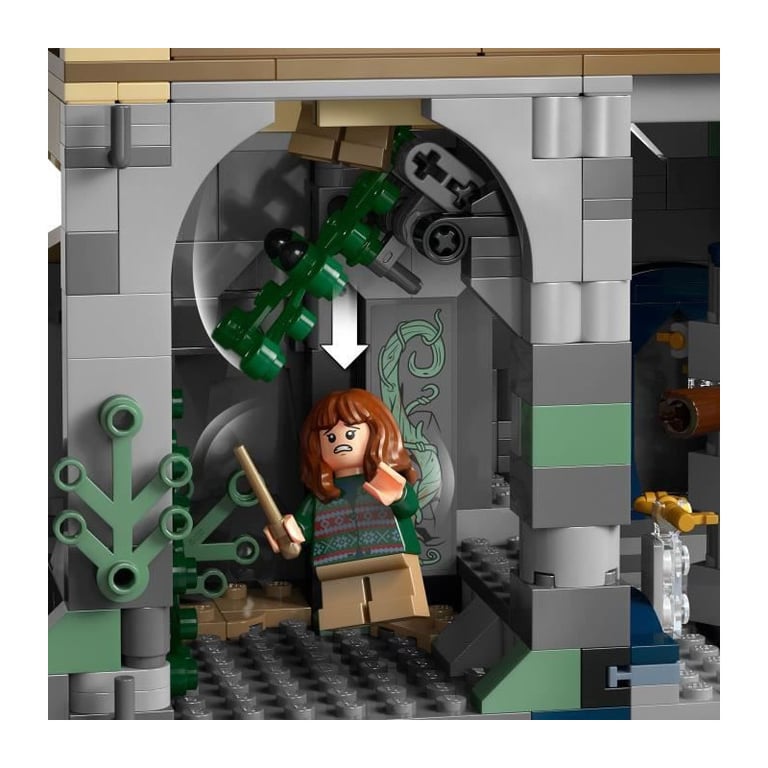 LEGO Harry Potter 76454 Le Château de Poudlard : la Tour Principale - vue 3