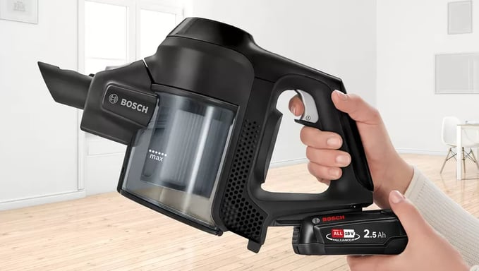 Bosch Serie 6 BBS611BSC aspiradora de mano Negro Bolsa para el polvo