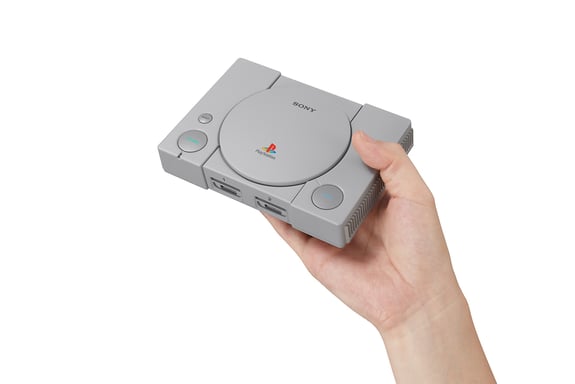 Playstation Classic Mini con 20 giochi
