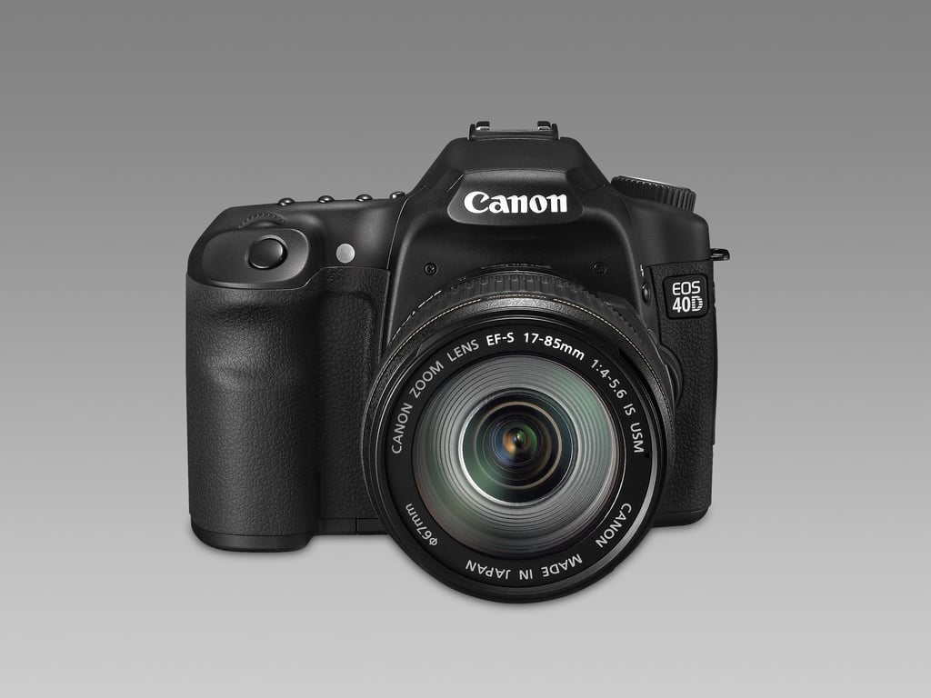 Canon EOS 40D + Ef-S 17-85Mm Kit D'Appareil-Photo Slr 10,1 Mp Cmos 3888 X 2592 Pixels Noir - Très Bon État