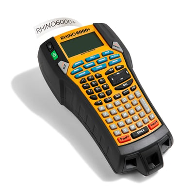 DYMO Rhino 6000+ étiqueteuse industrielle avec mallette de transport | Imprimante d'étiquettes aux nombreuses fonctions et dotée d'une connexion PC