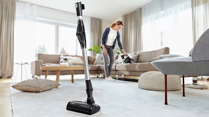 Bosch BBS711W Aspirapolvere senza sacco nero, acciaio inox, bianco