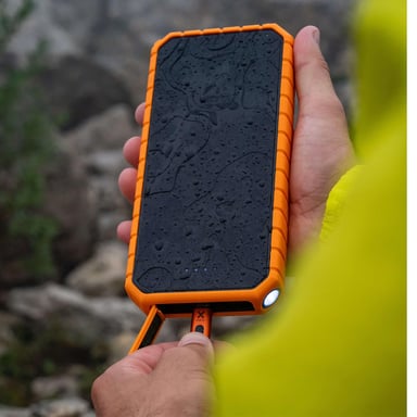 Xtorm Powerbank 20 000 mAh 2 USB-A/2 USB-C QC 3.0 PD 30W Modelo robusto IPX5 Negro