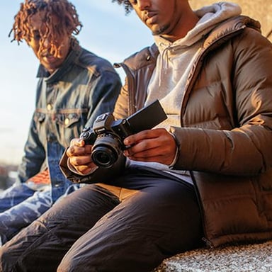 Canon EOS M50 + EF-M 15-45mm IS STM MILC 24,1 MP CMOS 6000 x 4000 Pixeles Negro