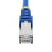 StarTech.com Cavo Ethernet CAT6a 7,5m - Basso Fumo Zero Alogeni (LSZH) - 10 Gigabit 500MHz 100W PoE RJ45 S/FTP Cavo patch di rete blu senza sporgenze con scarico di tensione