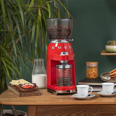 Smeg CGF11RDEU appareil à moudre le café 150 W Rouge, Transparent