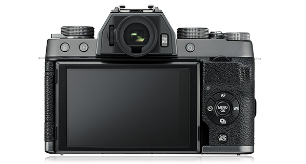 Fujifilm X T100 + XC 15-45mm F/3.5-5.6 OIS PZ MILC 24,2 MP CMOS 6000 x 4000 Pixeles Plata