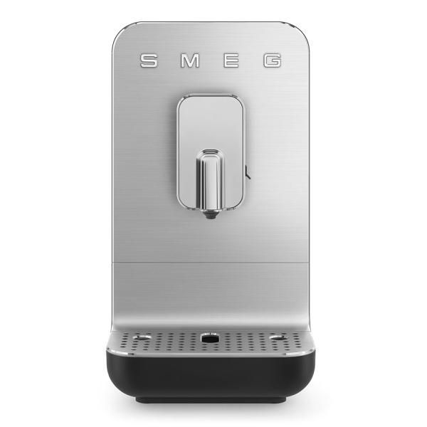 Cafetière superautomatique Smeg noire bcc13blmeu - Neuf