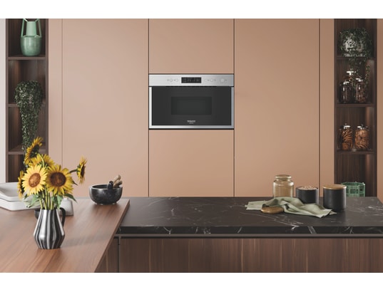 Four micro ondes encastrable HOTPOINT HAM X Inox 22 - vue 4