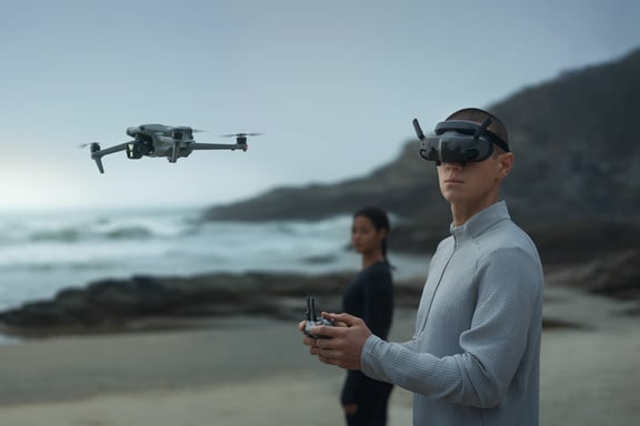 DJI Goggles 3 Pantalla con montura para sujetar en la cabeza 470 g Negro, Gris