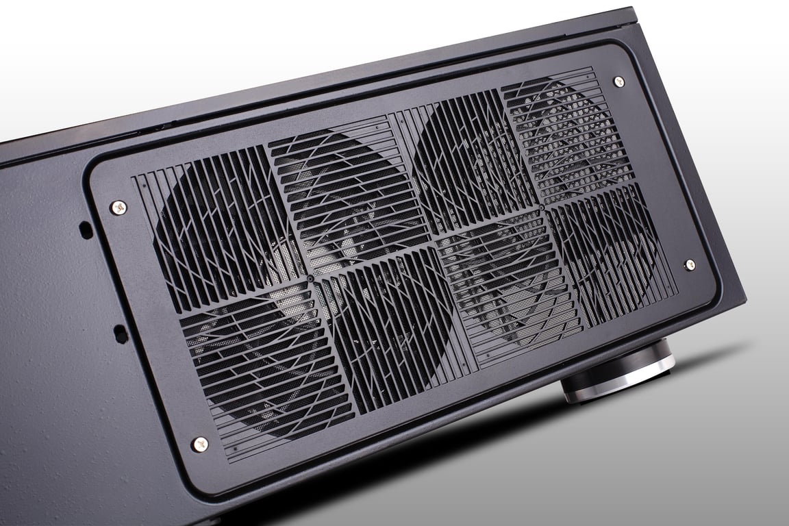 Silverstone GD08 HTPC Neuf - vue 3