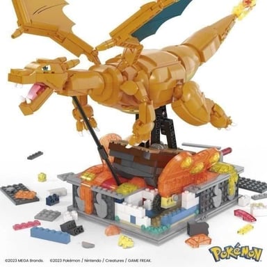 Mega Construx Pokemon Dracaufeu en mouvement