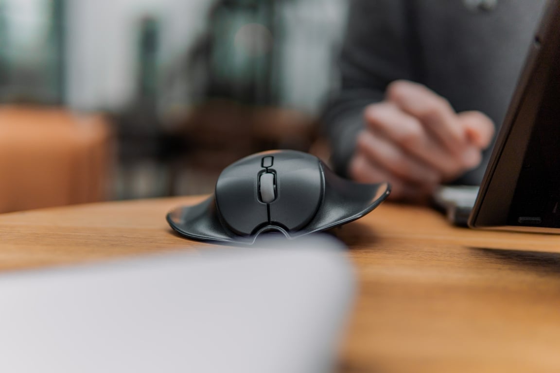 BakkerElkhuizen HandshoeMouse Shift Bluetooth Bureau Ambidextre Optique 1000 DPI Neuf - vue 3