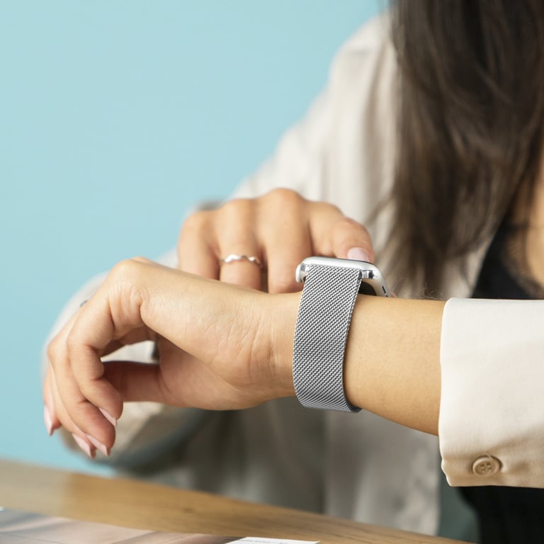 Bracelet imoshion pour Fitbit Versa 4 / 3 / Sense 2 Milanais - vue 8