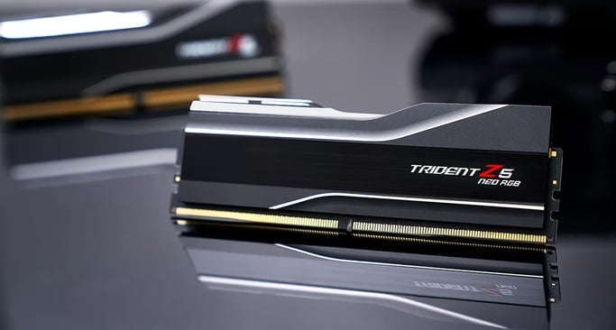 G.Skill Trident Z5 Neo RGB F5-6000J3238F16GX2-TZ5NR module de mémoire 32 Go 2 x 16 Go DDR5 288-pin DIMM