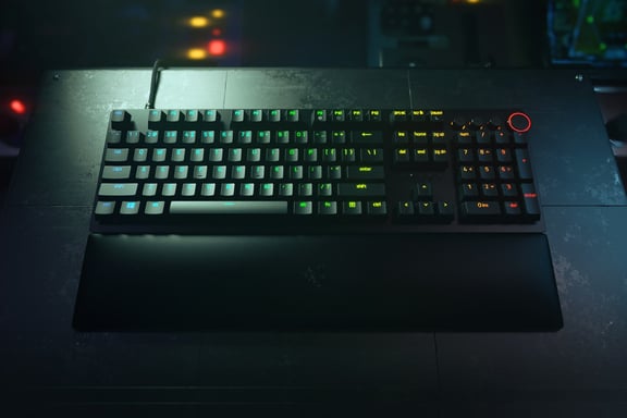 Razer Huntsman V2 USB Tastiera QWERTY francese nera