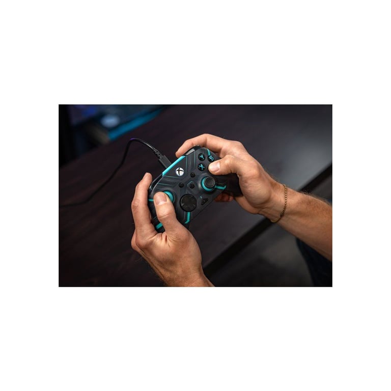 Turtle Beach Rematch Advanced Titan Steel Manette de jeu filaire Licence Xbox Series Xbox One et PC avec Phosphorescent Boutons Programmables Gâchettes commandes audio et câble de 2.5 - vue 5