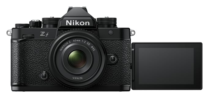 Nikon Z f + NIKKOR Z 40mm f/2 SE MILC 24,5 MP CMOS 6048 x 4032 pixel Nero