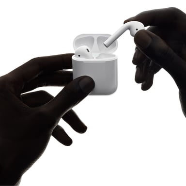 (OCASIÓN) Airpods de Apple: auriculares intrauditivos Bluetooth blancos