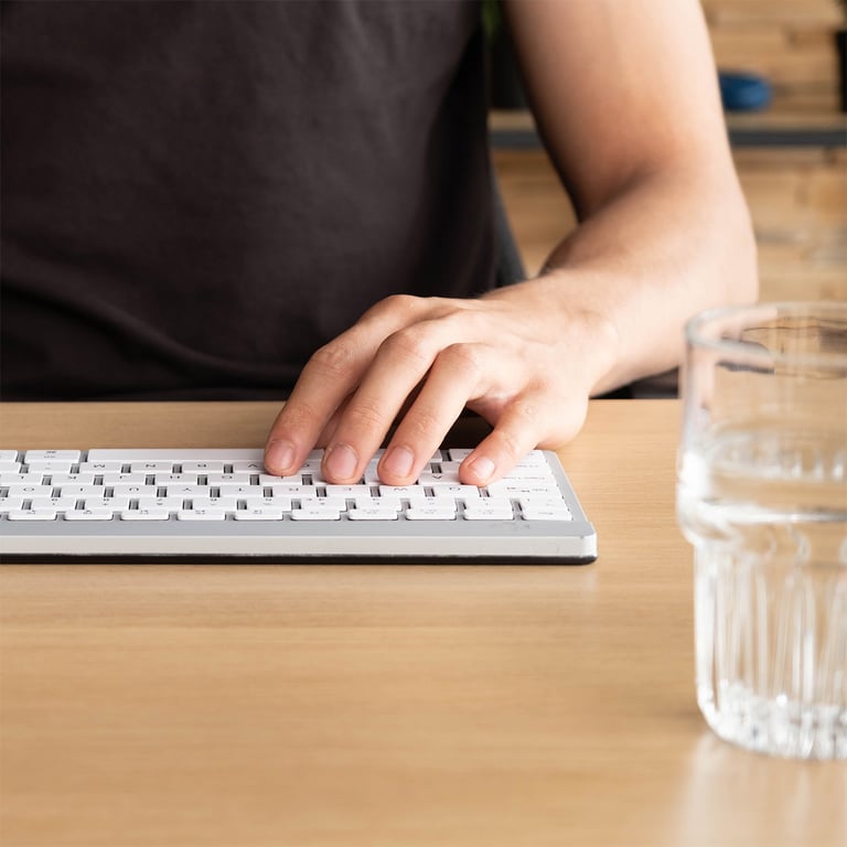 R Go Tools Clavier ergonomique R Go Compact Break clavier compact avec logiciel de pause QWERTY US Bluetooth Neuf - vue 3