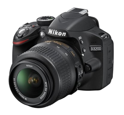 Nikon D3200 + AF-S DX 18-55mm Juego de cámara SLR 24,2 MP CMOS 6016 x 4000 Pixeles Negro