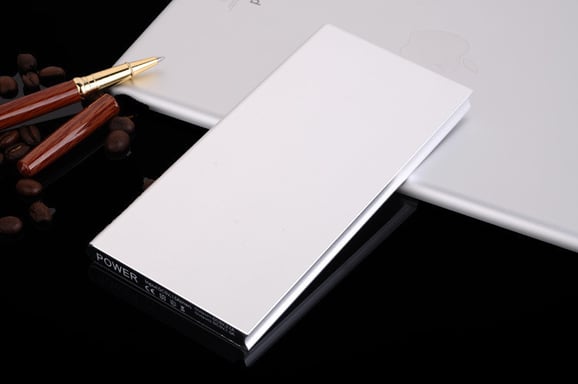 Batterie Externe Plate pour Smartphone Tablette Chargeur Universel Power Bank 6000mAh 2 Port USB