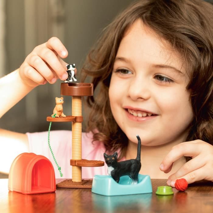 Coffret Aire de jeu pour chats adorables figurines d'animaux avec chats pour enfants dès Schleich 42501 Farm World - vue 4