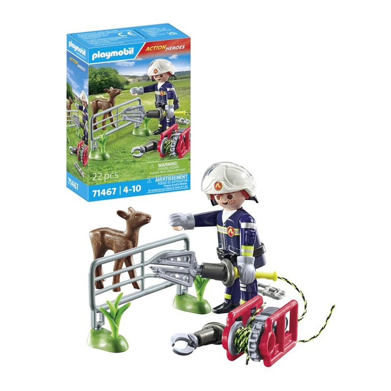 Pompier avec faon à sauver - vue 3