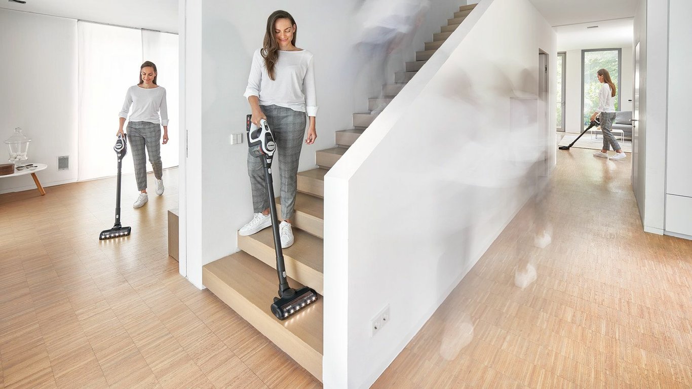 BOSCH Aspirateur Balai rechargeable 18 volts BBS8214 - vue 2