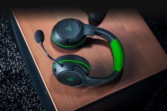 Razer Kaira per Xbox Wireless Headset Headband Play Nero