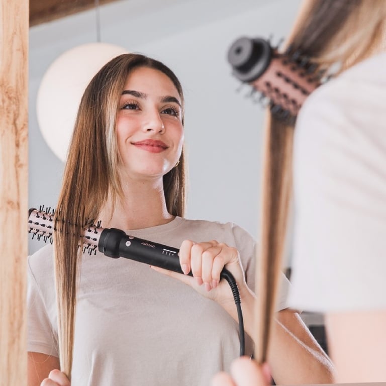 Cecotec Brosse Lissante Bamba InstantCare Curly AirFlow Sèche et Frisée Cylindre 30 mm Revêtement en Céramique - vue 4