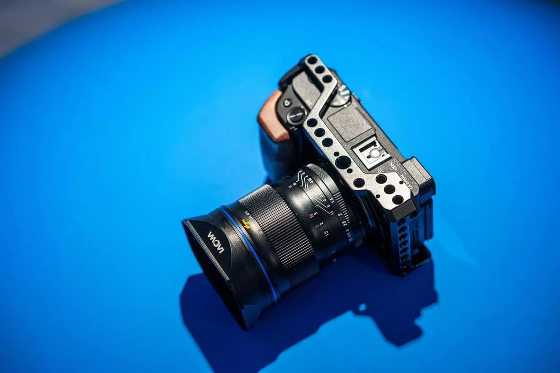 Objectif Hybride Laowa Argus 33mm F/0.95 CF APO – Focale Fixe, Monture E - vue 3