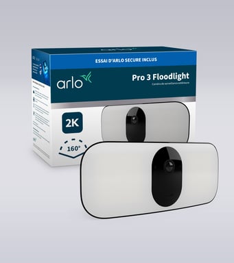 Arlo Pro 3 Floodlight Telecamera di sicurezza IP per interni e per esterni 2560 x 1440 pixel Parete