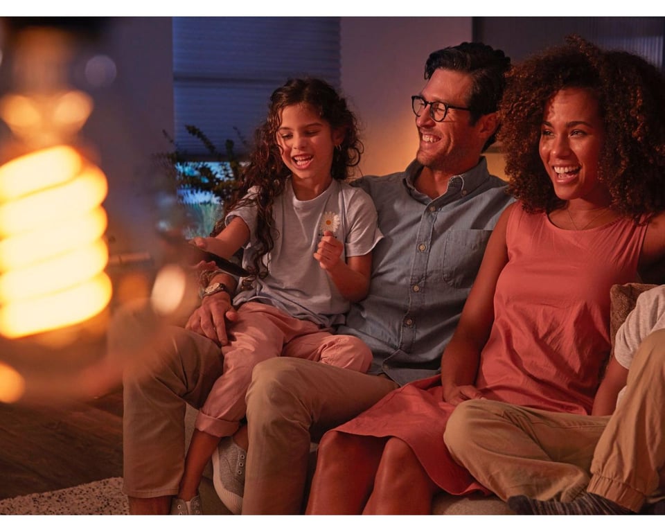 Ampoule LED connectée Philips Hue Globe G93 E27 IP20 580lm doux - vue 4