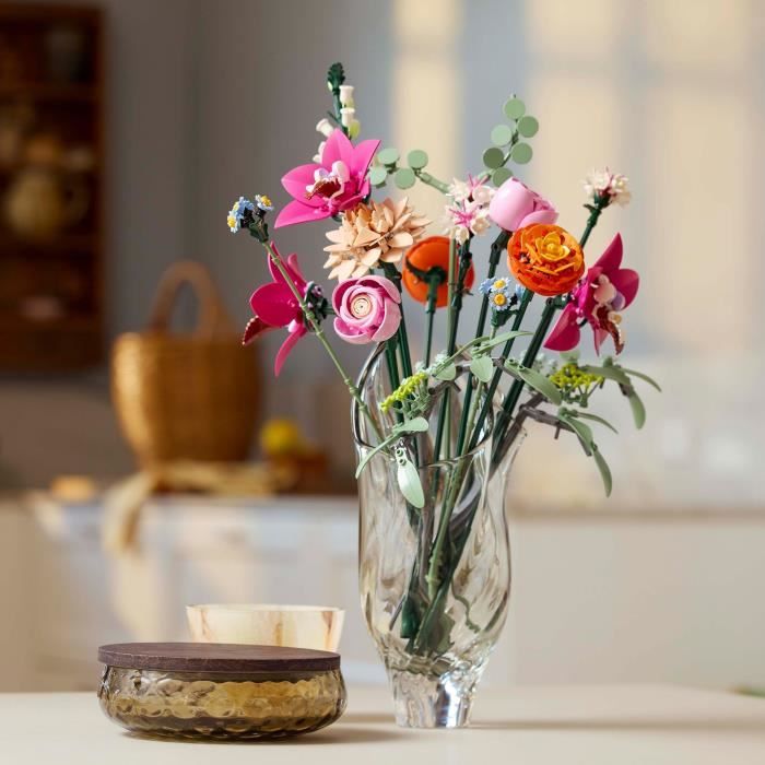 LEGO Botanique 10342 Le joli bouquet de fleurs roses - vue 5