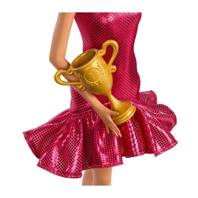 Barbie Poupée Danseuse de Salon et Accessoires avec robe à volants chaussures de danse cheveux coiffés bruns et accessoire trophée de danse JFR09 - vue 10