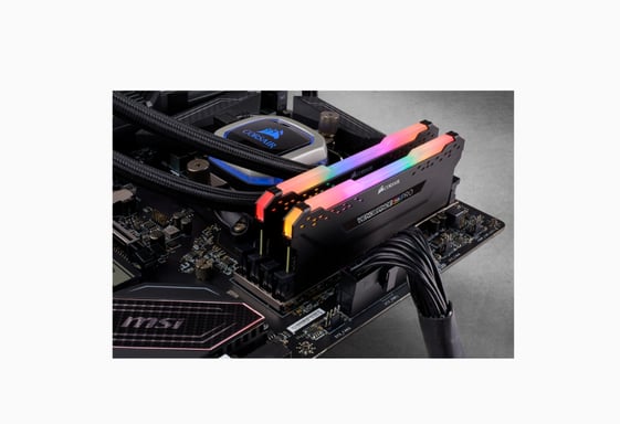 Modulo di memoria Corsair Vengeance RGB Pro 32 GB 2 x 16 GB DDR4 3200 MHz