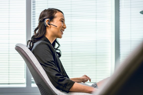 POLY Auriculares Voyager 5200 UC USB-A + Llave BT600 TAA