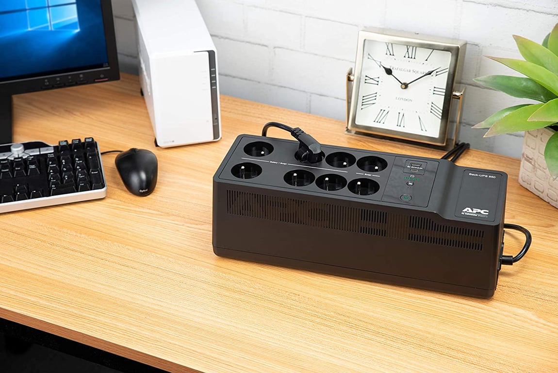 APC Back UPS 850VA BE850G2 FR - vue 4