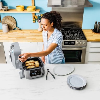 Ninja Speedi Olla Rápida y Freidora de Aire sin Aceite 5.7L Gris