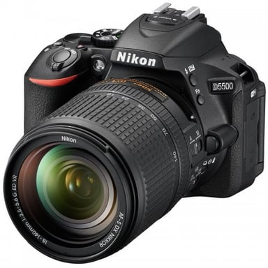 Nikon D5500 + AF-S DX NIKKOR 18-140mm Juego de cámara SLR 24,2 MP CMOS 6000 x 4000 Pixeles Negro
